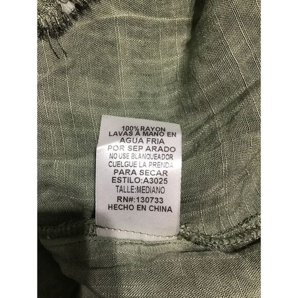 Umgee Green Button-Up Frayed Hem High Low Women's Top MED - Picture 8 of 8